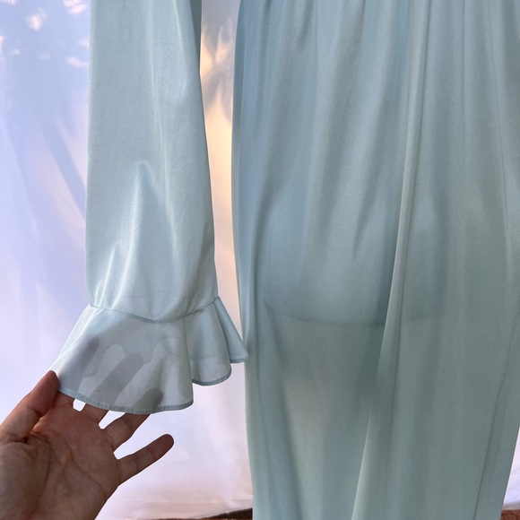 Vintage Montgomery Ward Ruffle Robe - Picture 4 of 6